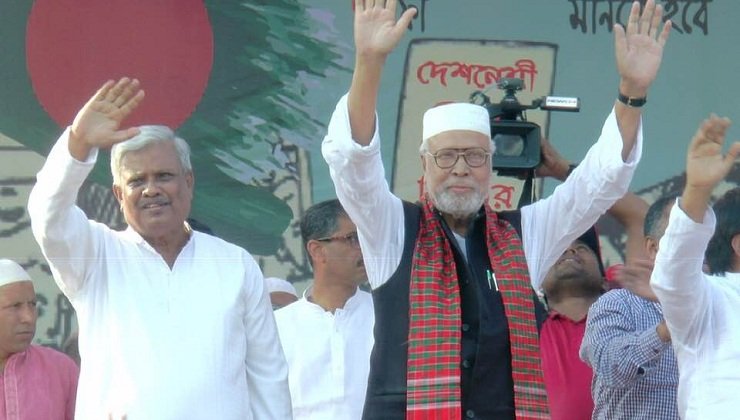 রাজাকার বলায় ‘ক্ষেপলেন’ কাদের সিদ্দিকী