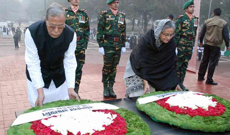 বুদ্ধিজীবী স্মৃতিসৌধে প্রধানমন্ত্রী ও রাষ্ট্রপতির শ্রদ্ধা