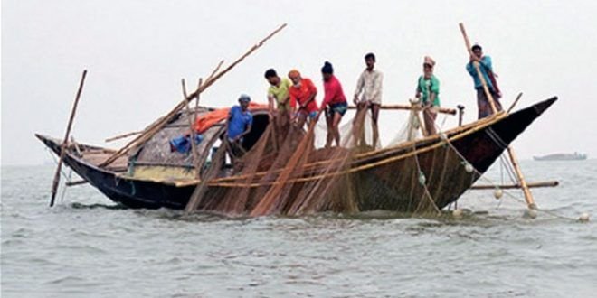 আজ থেকে ৬ জেলায় মাছ ধরা নিষিদ্ধ